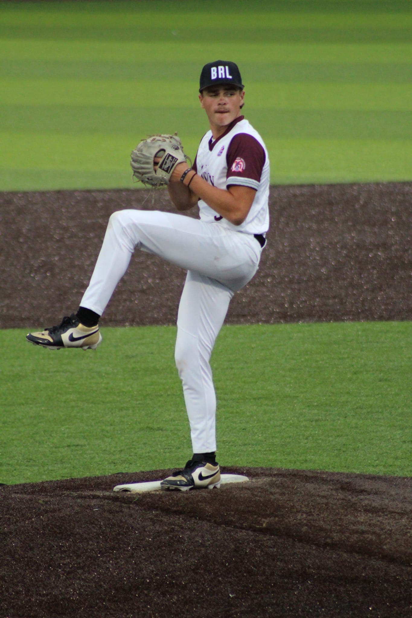 Landon Perry pitching from the stretch
